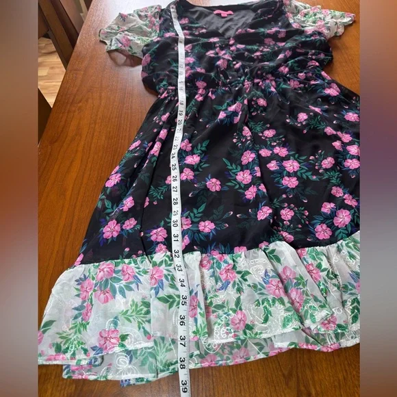 Betsy Johnson Floral Dress - Picture 7 of 12